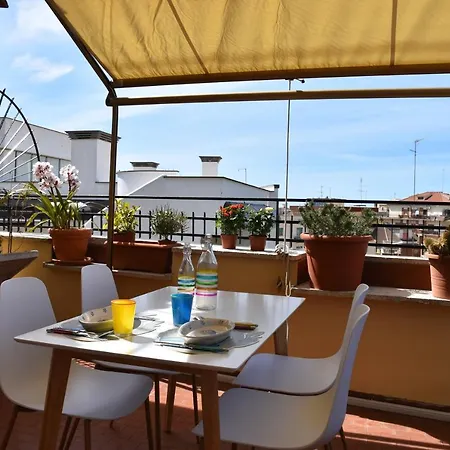 Lighthouse - Surfandwindsurferhouse Anzio